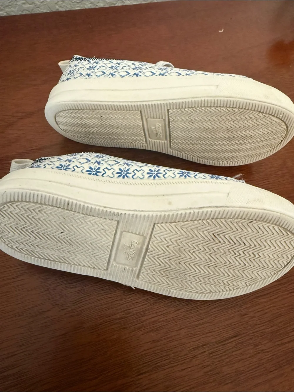 OshKosh B'gosh White and Blue Patterned Canvas Sneakers